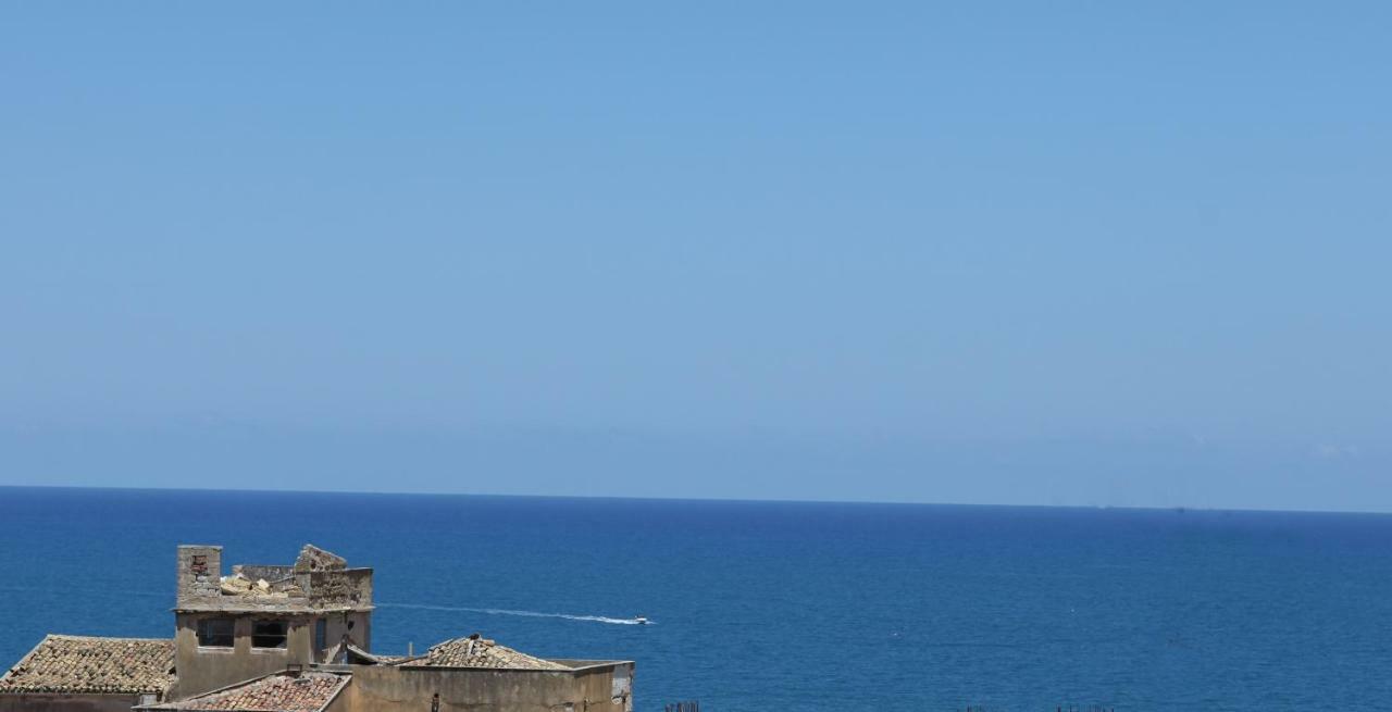 Via Siracusa 5 Castellammare del Golfo Luaran gambar